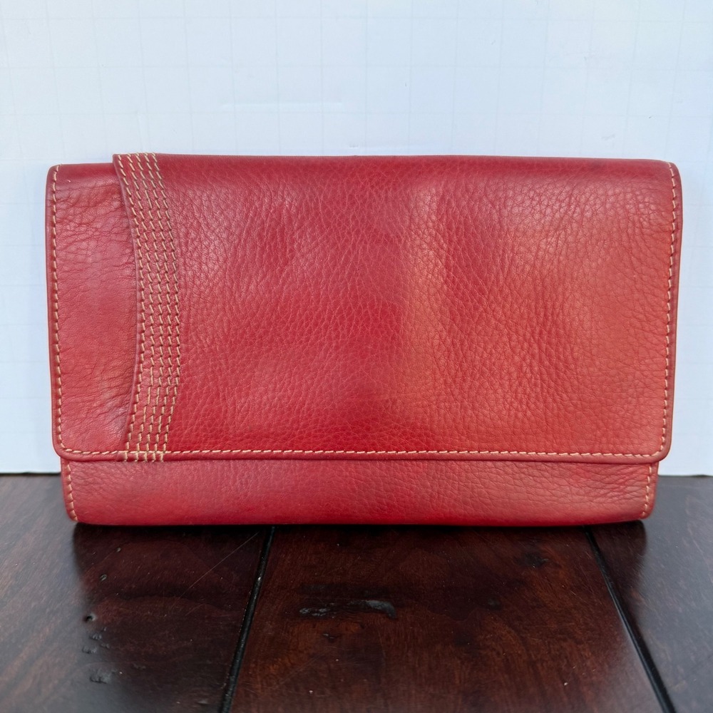Relic Brand Womens Red Pebbled Leather Tri-Fold Wallet Contrast Stitching 7x4.25